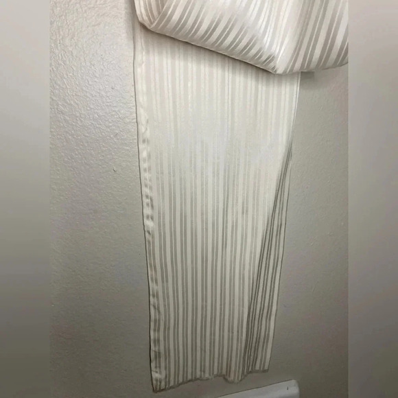 Brooks Brothers Ivory Colored 100% Silk Scarf - Picture 8 of 10